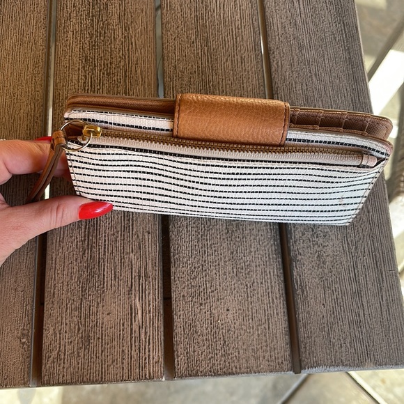 FOSSIL WALLET - Picture 2 of 6
